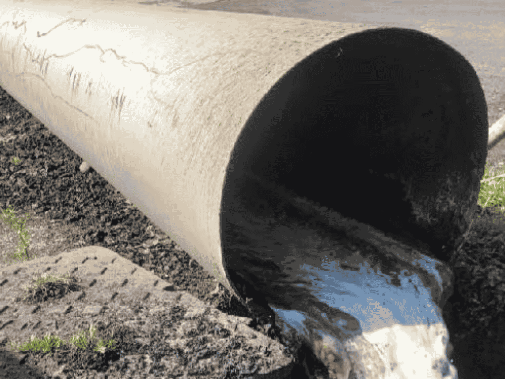 Luton WWTP centrate line after HydroFLOW — no new struvite scale